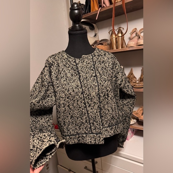 Chic Black and White Textured spring jacket - Picture 1 of 8